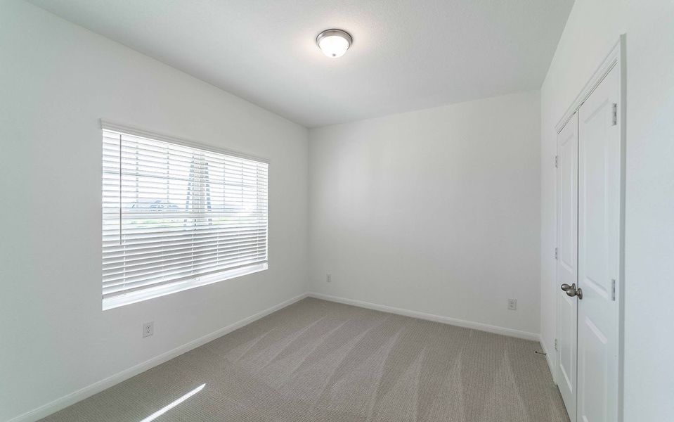 Spacious, unfurnished interior of a new home in Paramount, Kyle (Image 14).