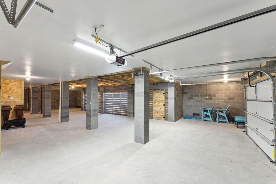 Image 71 of a home in Daniel Island Park.