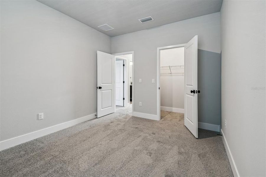 Spacious, unfurnished interior of a new home in The Peninsula at Rhodine Lake, Riverview (Image 43). Spacious, unfurnished interior of a new home in The Peninsula at Rhodine Lake, Riverview (Image 43).