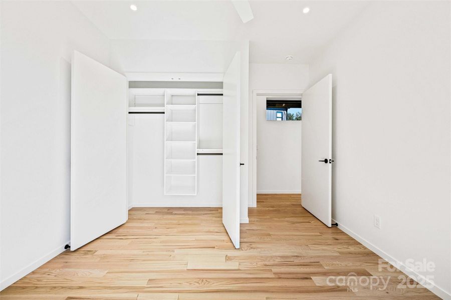 Spacious, unfurnished interior of a new home in , Asheville (Image 21).