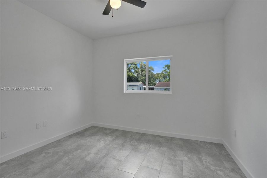 Spacious, unfurnished interior of a new home in , Fort Lauderdale (Image 31).