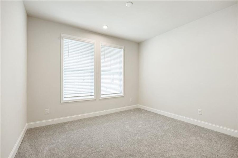 Spacious, unfurnished interior of a new home in Hillside Manor, Powder Springs (Image 39).
