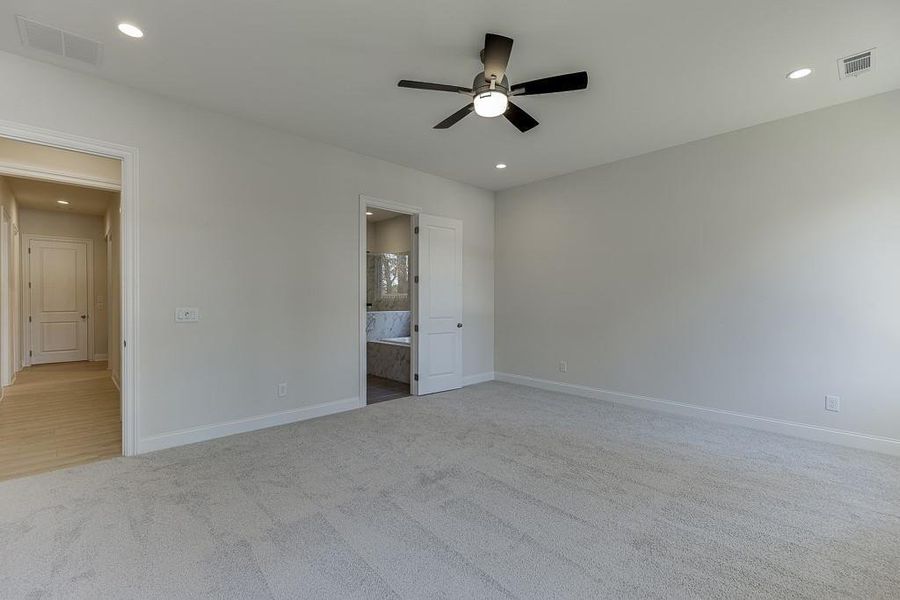 Spacious, unfurnished interior of a new home in , Buford (Image 35).