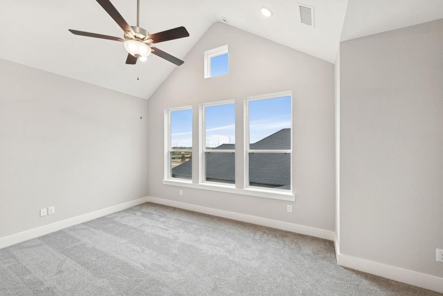 Spacious, unfurnished interior of a new home in , Katy (Image 24).