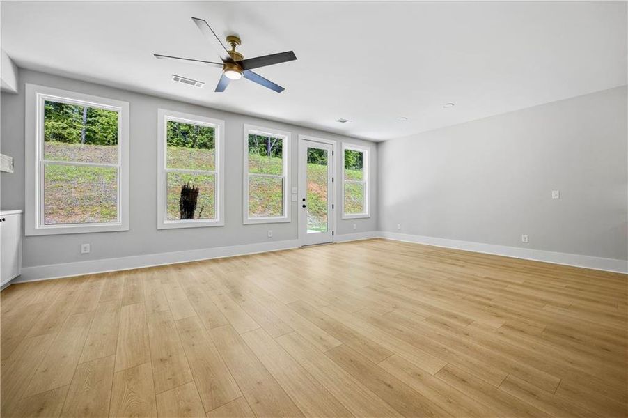 Spacious, unfurnished interior of a new home in Sterlington, Canton (Image 21).