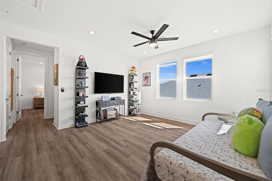 Image 53 of a home in .