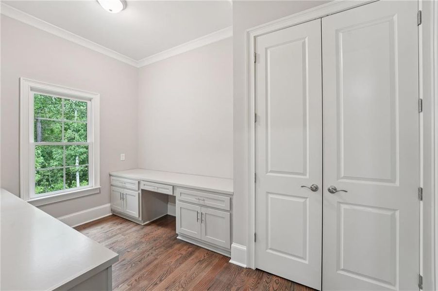 Furnished interior view inside a new home in The Reserve At Governors Towne Club, Acworth (Image 47). Furnished interior view inside a new home in The Reserve At Governors Towne Club, Acworth (Image 47).