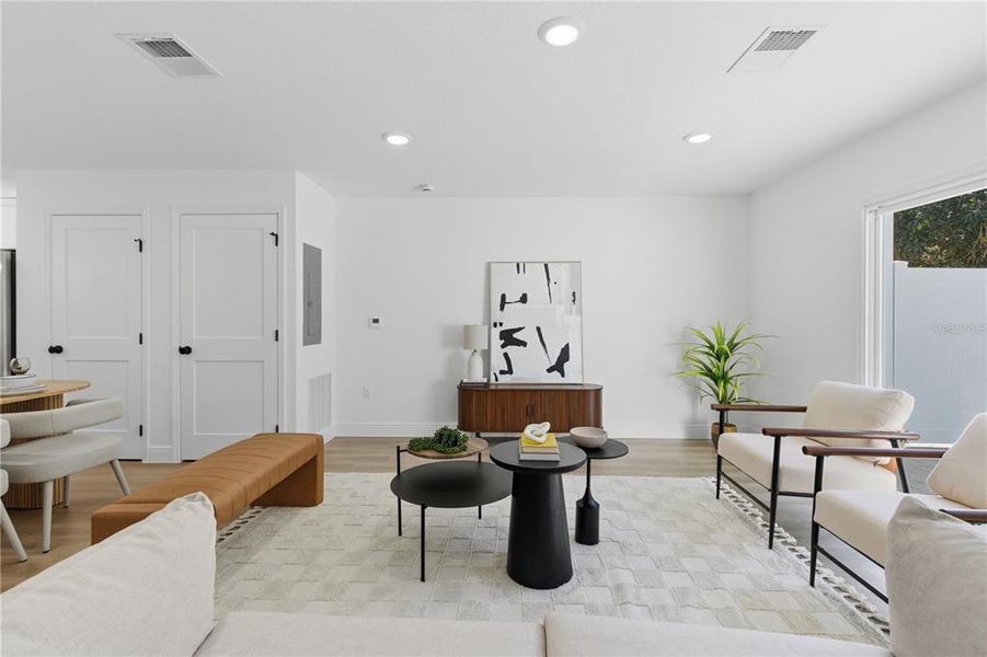 Furnished interior view inside a new home in , Altamonte Springs (Image 5).