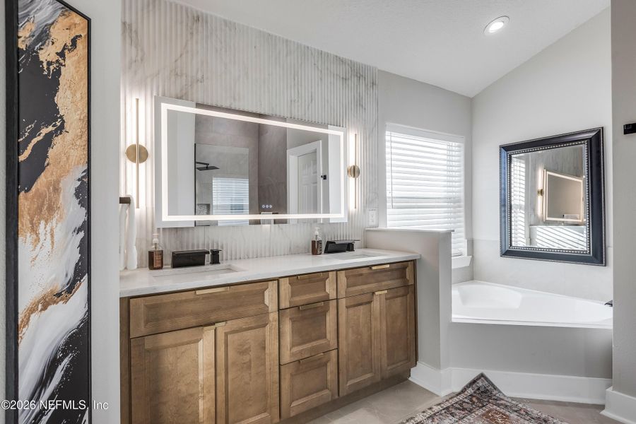 Furnished interior view inside a new home in , Middleburg (Image 38). Furnished interior view inside a new home in , Middleburg (Image 38).