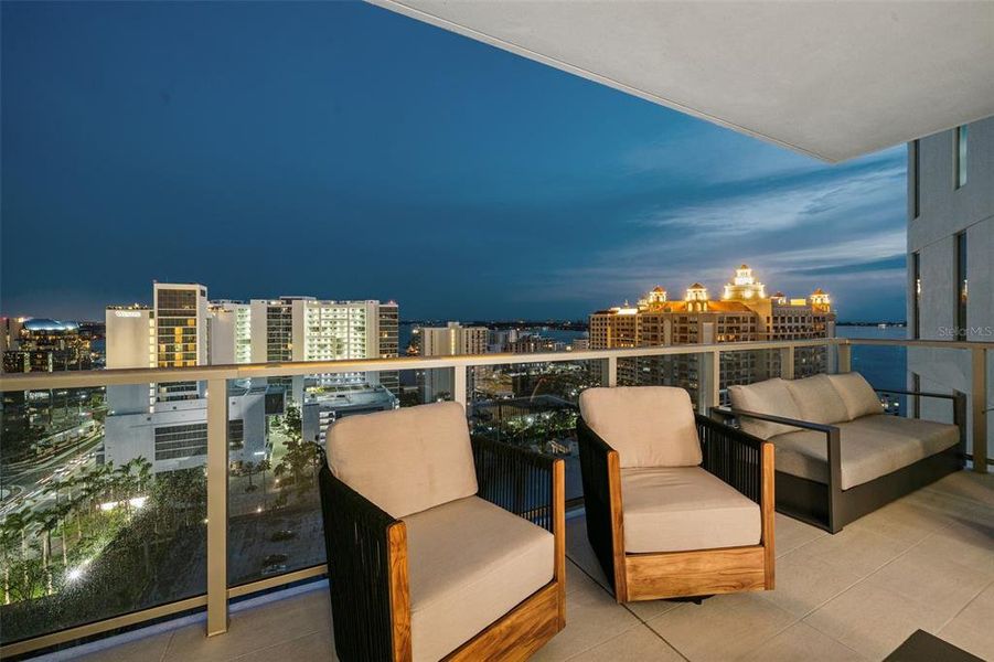 Furnished interior view inside a new home in , Sarasota (Image 39).
