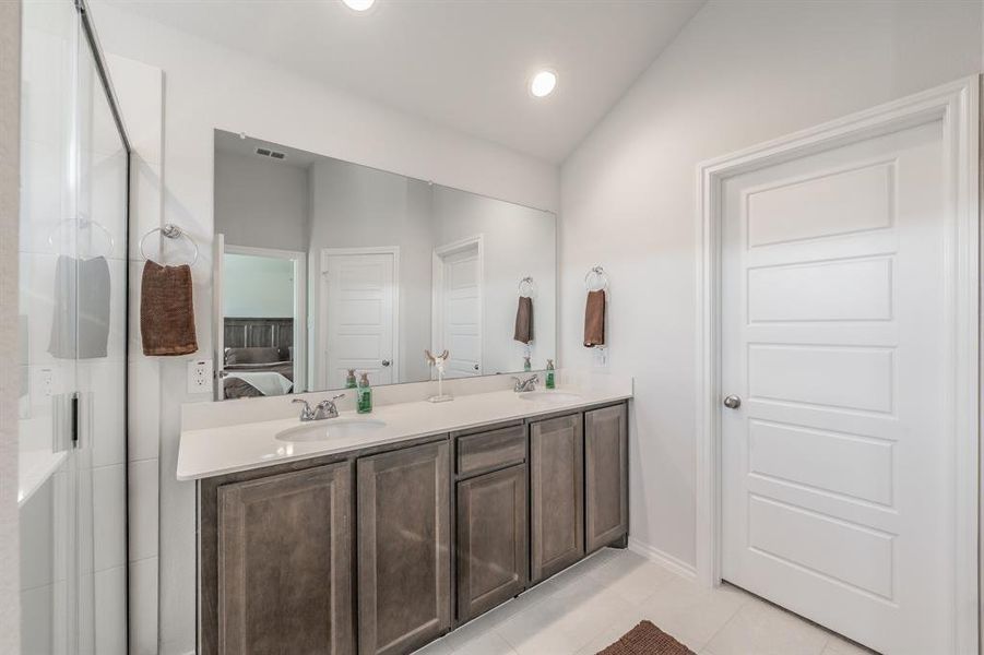 Furnished interior view inside a new home in Stone Eagle, Azle (Image 9).