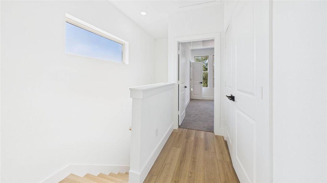 Spacious, unfurnished interior of a new home in , Houston (Image 19).