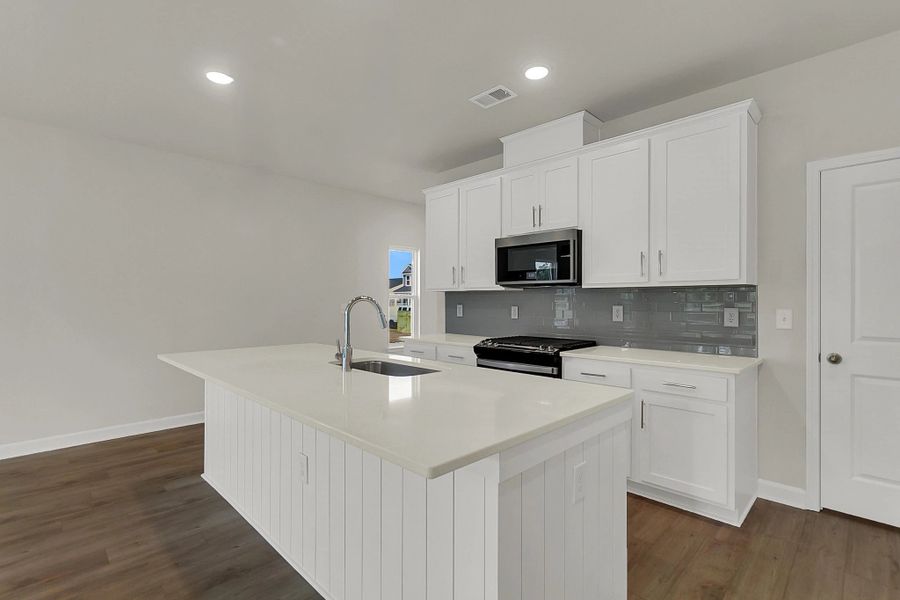 Similar Washington floorplan shown for inspiration - features and finishes vary Similar Washington floorplan shown for inspiration - features and finishes vary