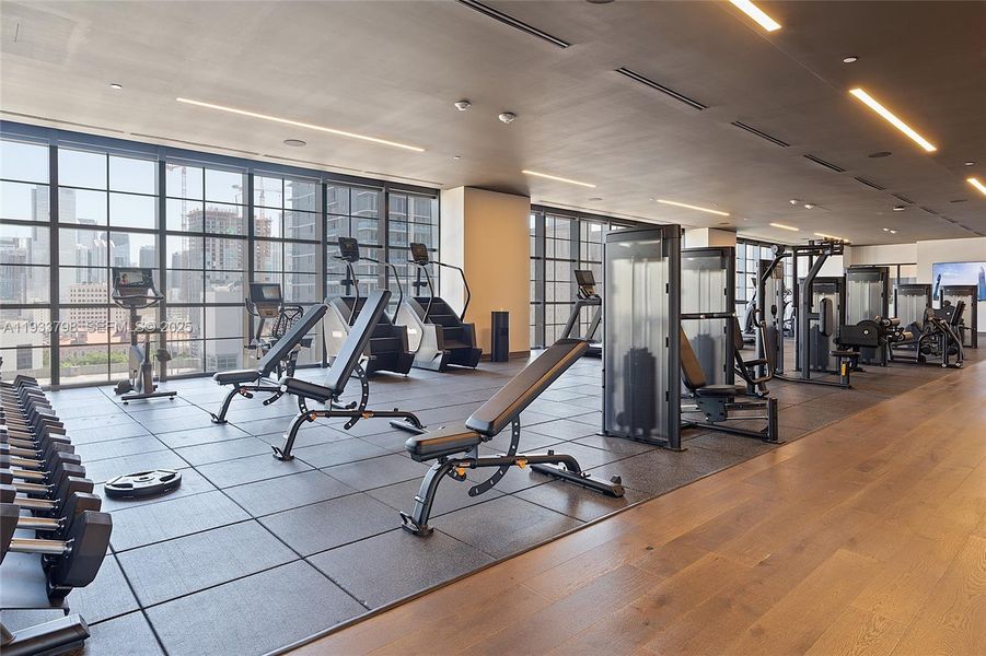 Community amenities in , Miami (Image 46).