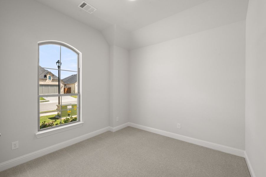 Spacious, unfurnished interior of a new home in Bridgewater, Midlothian (Image 17).
