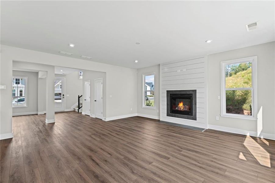 Spacious, unfurnished interior of a new home in Twin Lakes, Hoschton (Image 26).