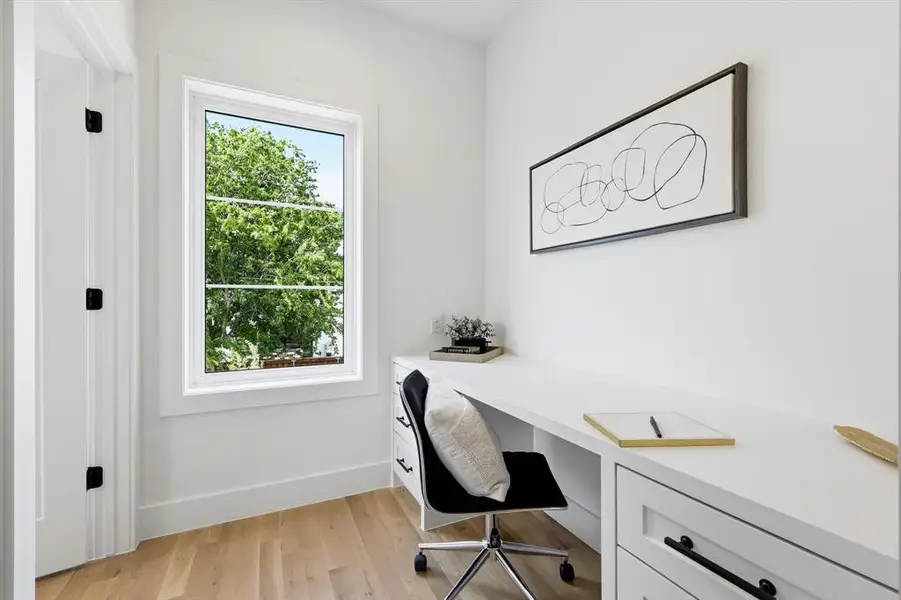 Furnished interior view inside a new home in , Dallas (Image 9).