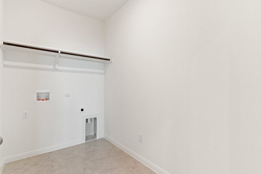 040_lb105439_222 040_lb105439_222