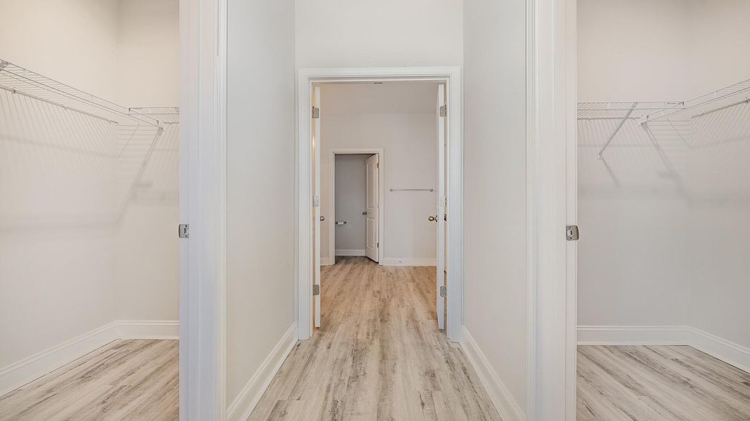 Spacious, unfurnished interior of a new home in Pine Hills at Cane Bay, Summerville (Image 18).