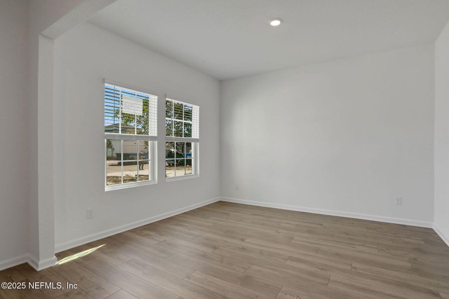 Spacious, unfurnished interior of a new home in Bellbrooke, Jacksonville (Image 14). Spacious, unfurnished interior of a new home in Bellbrooke, Jacksonville (Image 14).