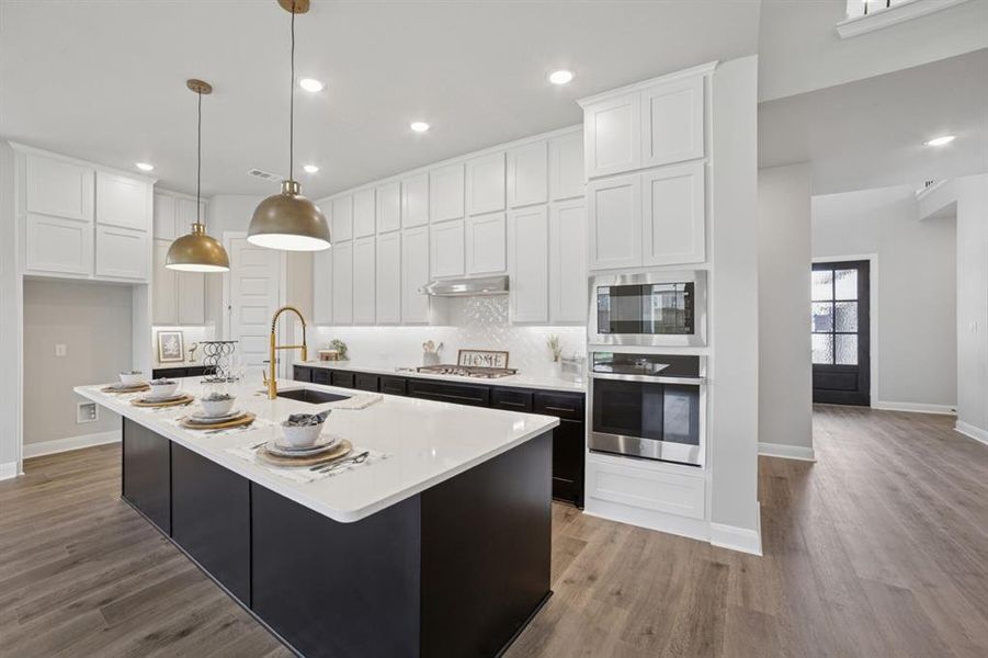 Furnished interior view inside a new home in Terraces – Classics, Rockwall (Image 7). Furnished interior view inside a new home in Terraces – Classics, Rockwall (Image 7).