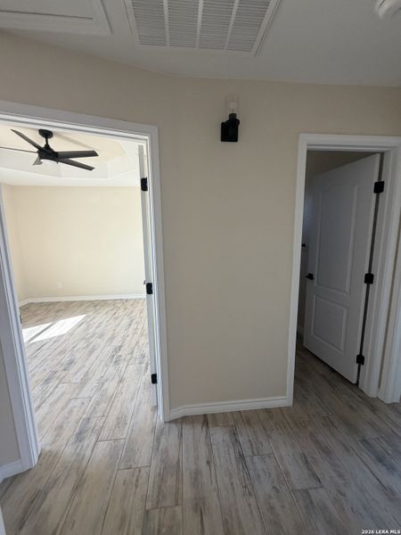 Spacious, unfurnished interior of a new home in , Eagle Pass (Image 11). Spacious, unfurnished interior of a new home in , Eagle Pass (Image 11).
