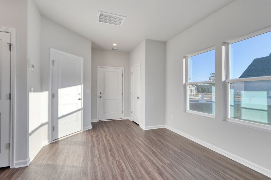 Spacious, unfurnished interior of a new home in Hainer Place, Conway (Image 18).