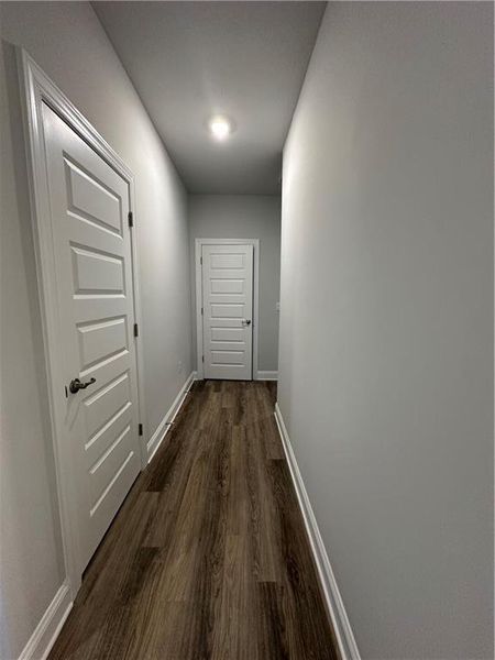 Spacious, unfurnished interior of a new home in Mirror Lake at South Harbour, Villa Rica (Image 21).