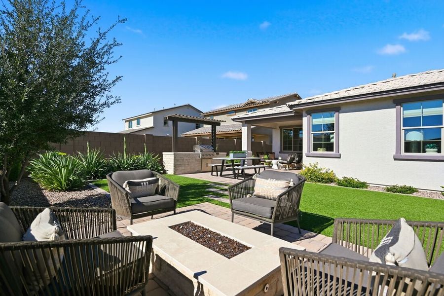 Representative exterior details of a home built from the Harlow by Taylor Morrison in La Mira Discovery Collection, Mesa (Image 25).