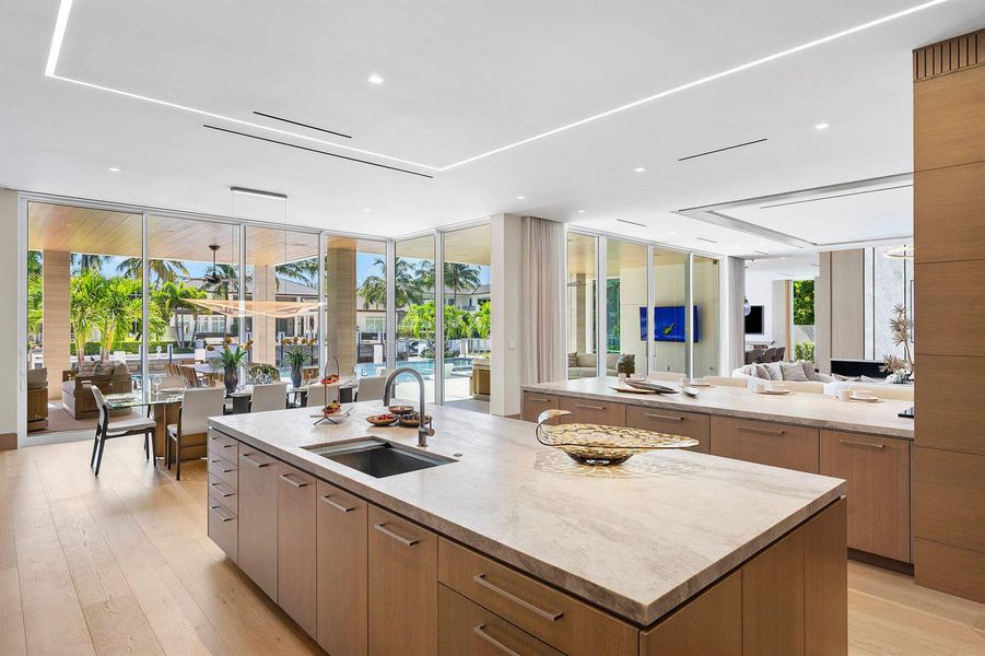 336_Coconut_Palm_Road_18