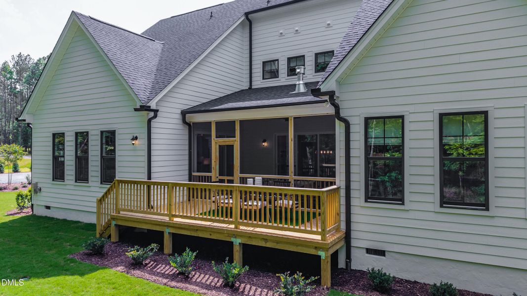 62. HHHunt Homes Crawford - Rear 62. HHHunt Homes Crawford - Rear