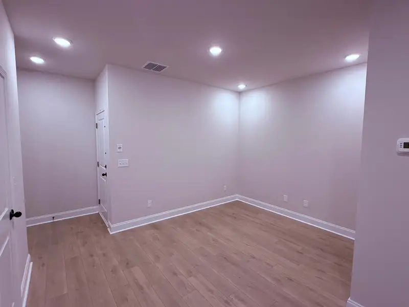 Spacious, unfurnished interior of a new home in Promenade at Clari Park, Murfreesboro (Image 12).