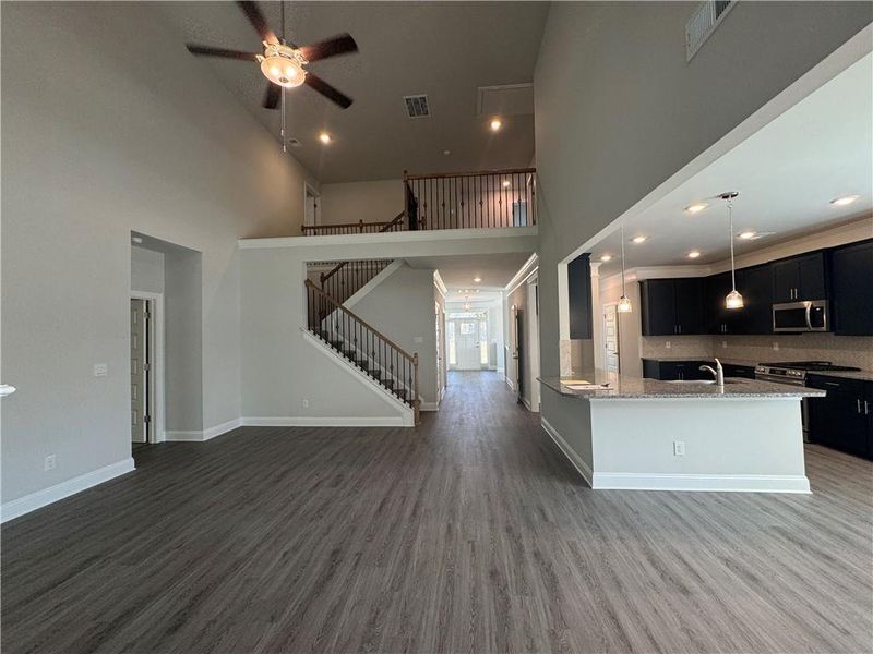 Spacious, unfurnished interior of a new home in Tuscany Hills, Douglasville (Image 25). Spacious, unfurnished interior of a new home in Tuscany Hills, Douglasville (Image 25).