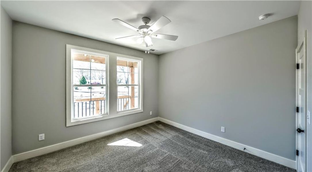 Spacious, unfurnished interior of a new home in , Temple (Image 24).