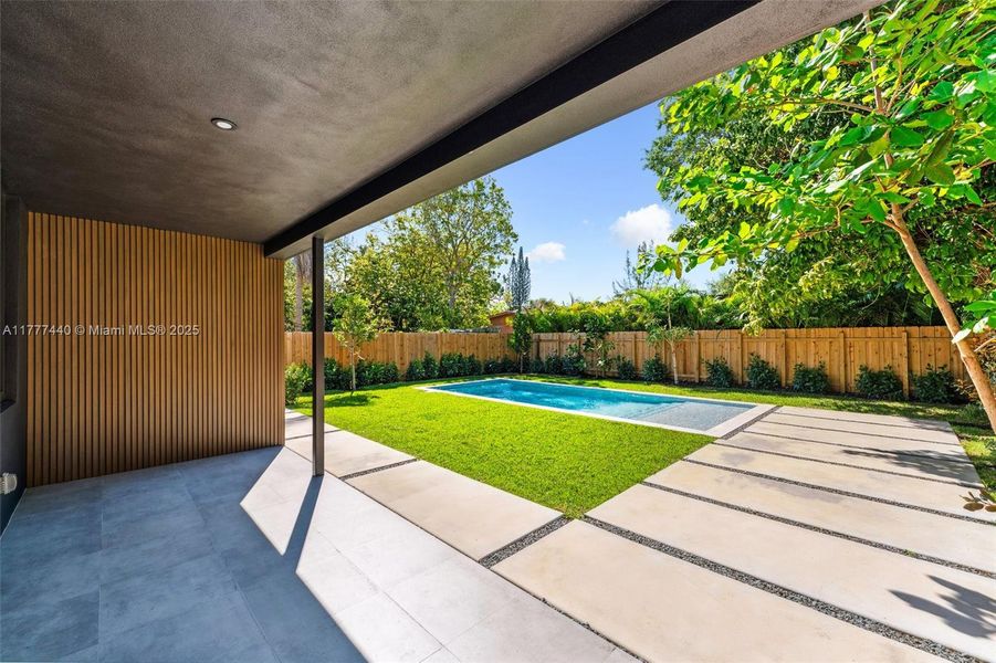 Image 41 of a home in .