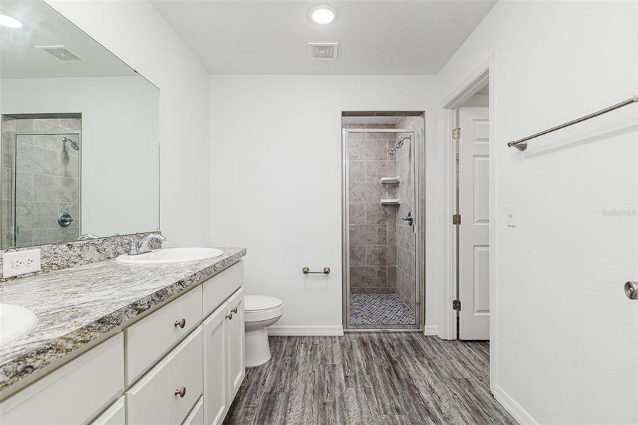 Furnished interior view inside a new home in , Winter Haven (Image 5).