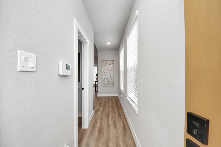 Spacious, unfurnished interior of a new home in , Houston (Image 20).