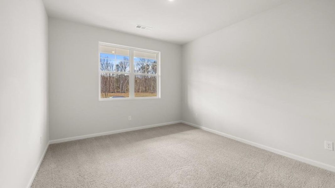 Spacious, unfurnished interior of a new home in Parkside at Carter Grove, Cartersville (Image 21).