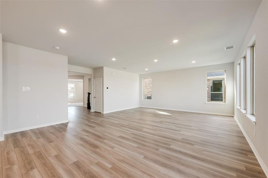 Spacious, unfurnished interior of a new home in Arbors at Legacy Hills, Celina (Image 15).