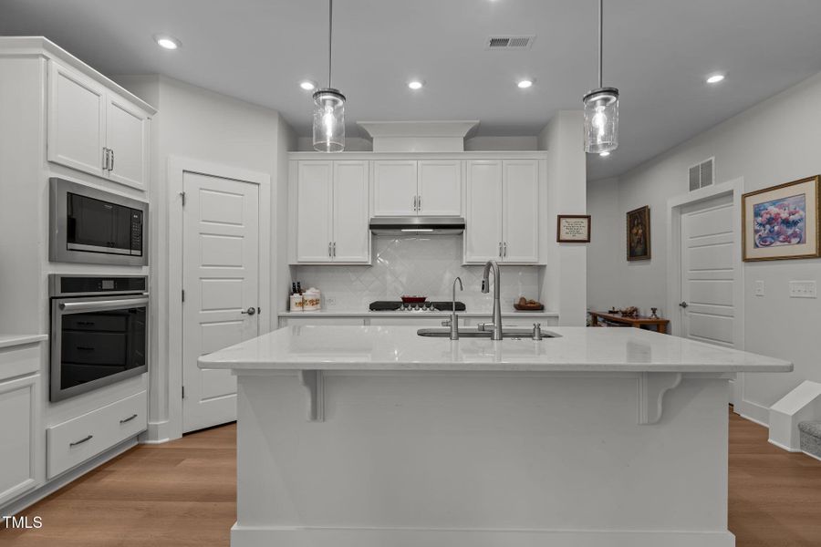 11-web-or-mls-2N6A4903