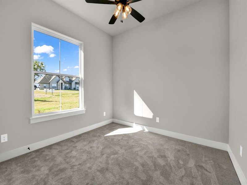 Spacious, unfurnished interior of a new home in , Weatherford (Image 34).