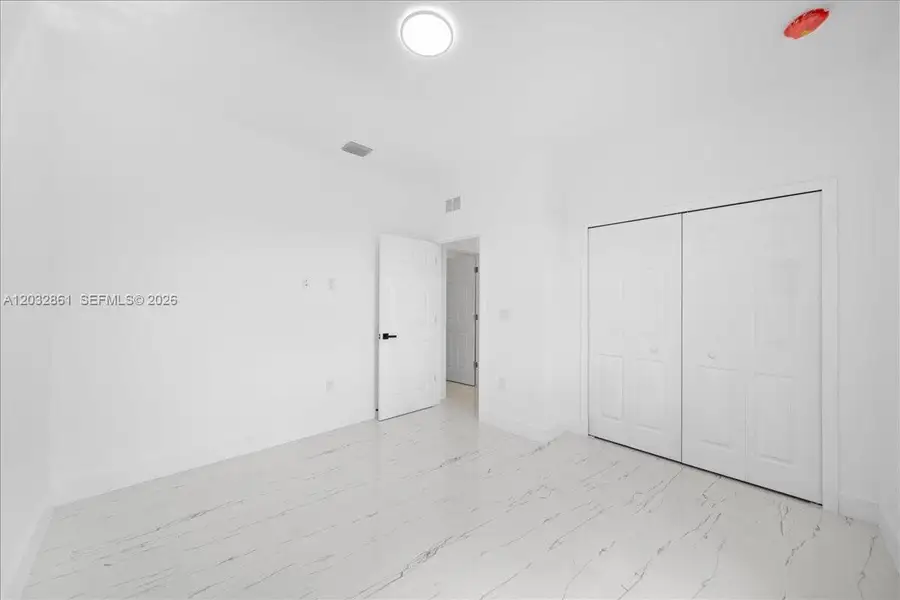 Spacious, unfurnished interior of a new home in , Lehigh Acres (Image 21). Spacious, unfurnished interior of a new home in , Lehigh Acres (Image 21).