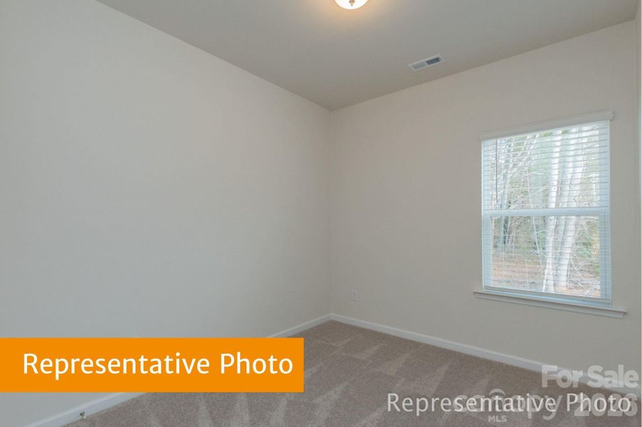 Spacious, unfurnished interior of a new home in Ember Glen, Charlotte (Image 7).
