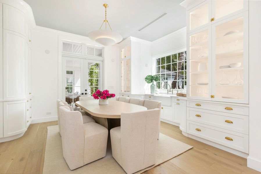 Spacious, unfurnished interior of a new home in , West Palm Beach (Image 17).