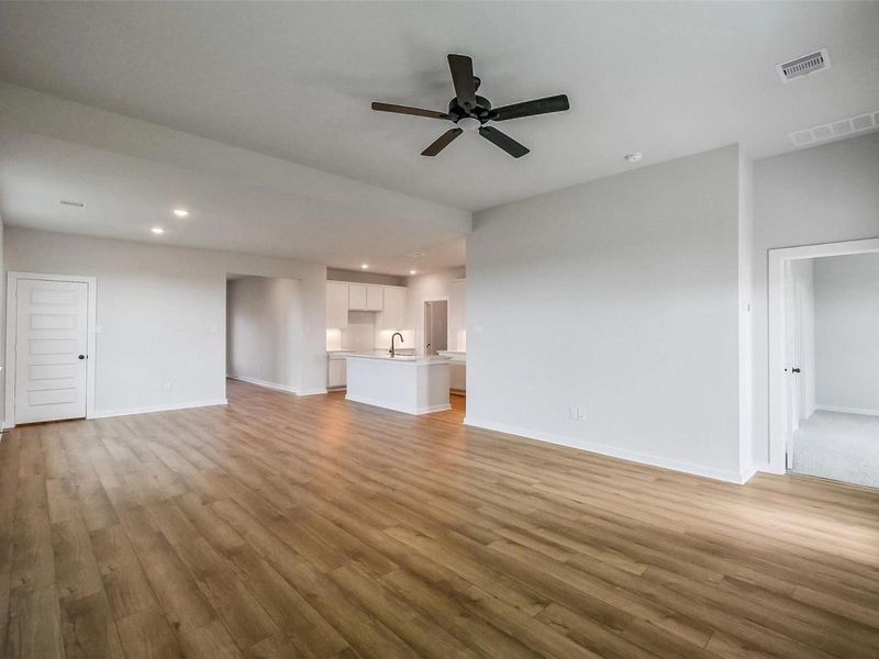 Spacious, unfurnished interior of a new home in Emberly, Beasley (Image 16).