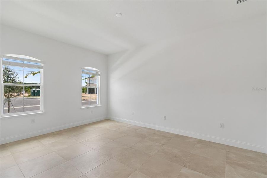 Spacious, unfurnished interior of a new home in Osprey Ranch, Winter Garden (Image 15). Spacious, unfurnished interior of a new home in Osprey Ranch, Winter Garden (Image 15).