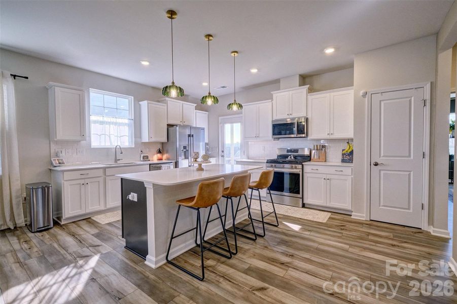 Furnished interior view inside a new home in Elizabeth, Fort Mill (Image 5).