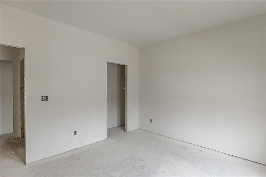 Image 33 of a home in .