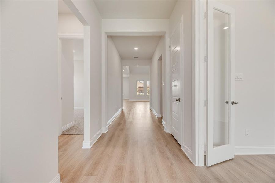 Spacious, unfurnished interior of a new home in Villages of Creekwood, Frisco (Image 11). Spacious, unfurnished interior of a new home in Villages of Creekwood, Frisco (Image 11).