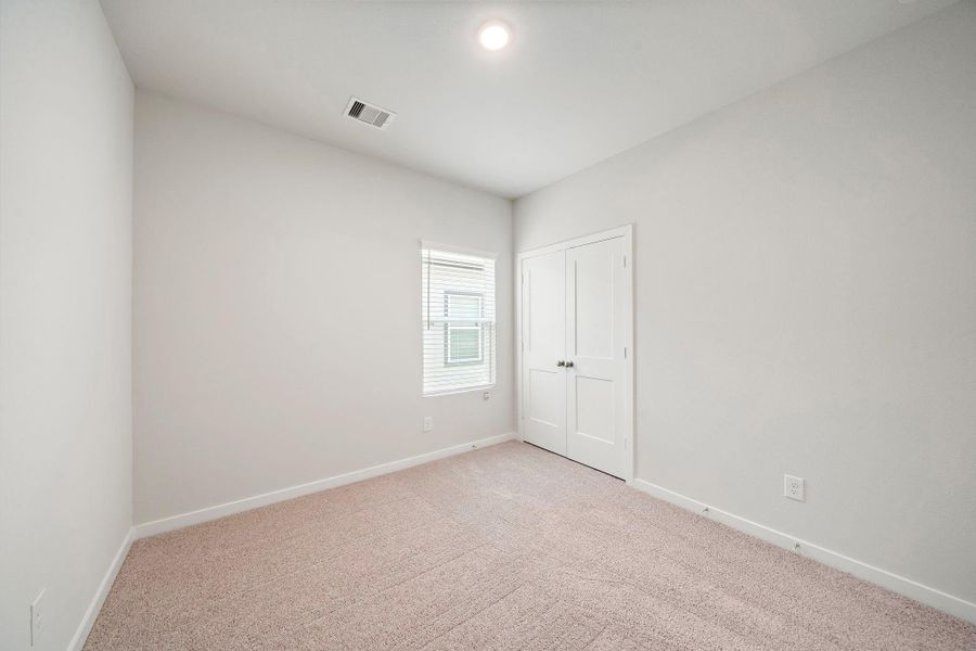 Spacious, unfurnished interior of a new home in Maple Heights, Porter (Image 21).